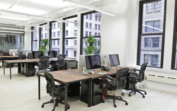 上海辦公室裝修設(shè)計(jì)：員工桌的不可或缺性