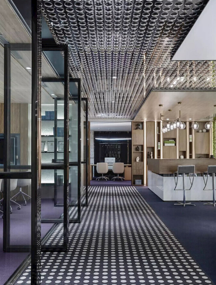 上海辦公室裝修設計：如何選購雕塑擺件，打造獨特辦公空間！