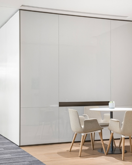 上海辦公室裝修設(shè)計，頂部空間竟有這些不為人知的好處！